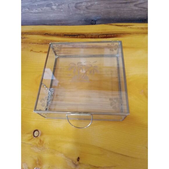 Trinket Box Handmade Glass and Brass Etched Lid Vintage Decor 6" L x 6" W Gift - Picture 7 of 7